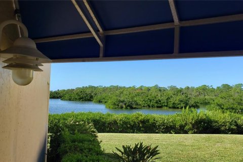 Condo in Englewood, Florida, 2 bedrooms  № 2220305 - photo 22