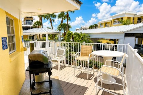 Condo in Englewood, Florida, 2 bedrooms  № 2220305 - photo 8