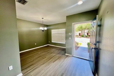 Adosado en alquiler en Spring Hill, Florida, 2 dormitorios, 124.02 m2 № 2103439 - foto 5