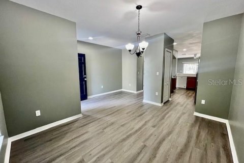 Adosado en alquiler en Spring Hill, Florida, 2 dormitorios, 124.02 m2 № 2103439 - foto 9