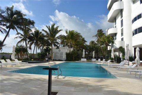 Condo in Miami Beach, Florida, 1 bedroom  № 2038810