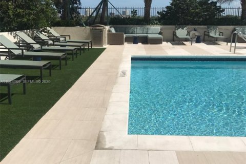 Снять в аренду квартиру в Майами, Флорида 1 спальня, 76.55м2, № 2005019 - фото 10