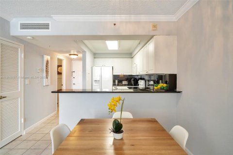 Снять в аренду кондоминиум в Холливуд, Флорида 45.15м2, № 1956384 - фото 3