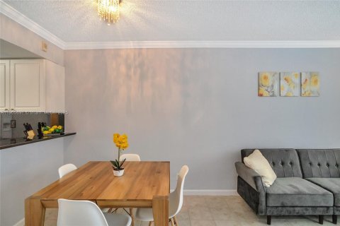 Снять в аренду кондоминиум в Холливуд, Флорида 45.15м2, № 1956384 - фото 4