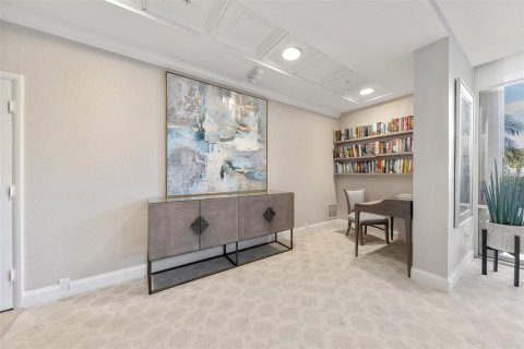 Condo in Sarasota, Florida, 2 bedrooms  № 1427620 - photo 7