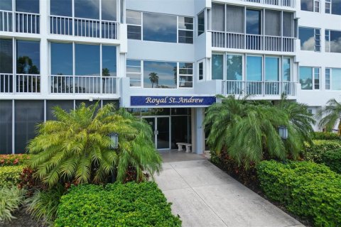 Condo in Sarasota, Florida, 2 bedrooms  № 1427620 - photo 3