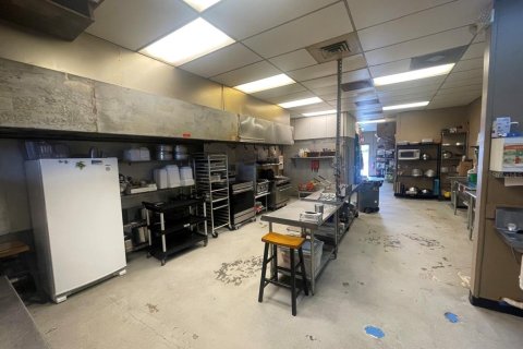 Commercial property in Orange Park, Florida № 1616711 - photo 15