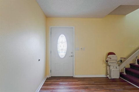 Townhouse in New Port Richey, Florida 2 bedrooms, 166.85 sq.m. № 2114105 - photo 6