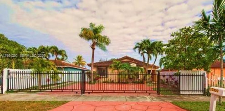 Villa ou maison à Miami, Floride 3 chambres, 165.74 m2 № 2011638