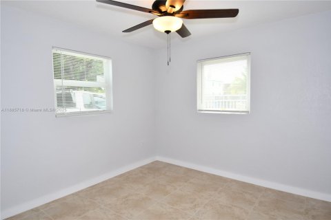 Appartement à louer à Miami, Floride: 2 chambres, 74.32 m2 № 1932497 - photo 6