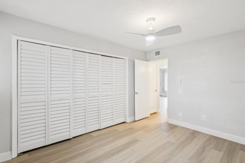 Condo in Clearwater, Florida, 2 bedrooms  № 1876335 - photo 20