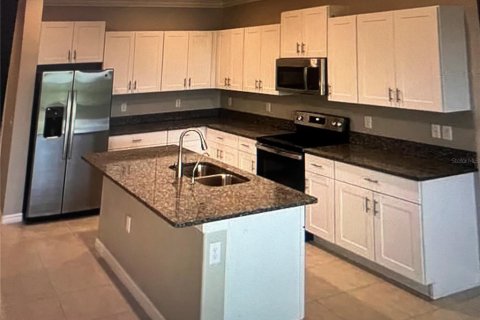 Adosado en alquiler en Wesley Chapel, Florida, 3 dormitorios, 163.51 m2 № 1915856 - foto 3