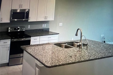 Adosado en alquiler en Wesley Chapel, Florida, 3 dormitorios, 163.51 m2 № 1915856 - foto 5