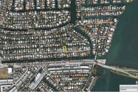 Купить виллу или дом в Норт-Майами, Флорида 3 спальни, 192.68м2, № 2026994 - фото 2