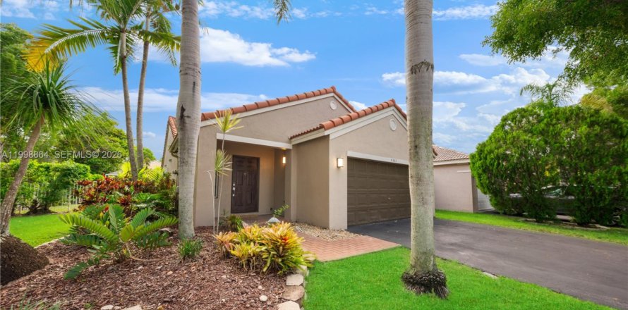 Casa en Weston, Florida 3 dormitorios, 143.26 m2 № 2064313