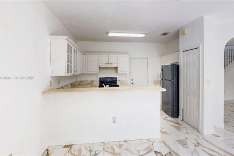 Touwnhouse à vendre à Homestead, Floride: 4 chambres, 170.66 m2 № 1946158 - photo 15