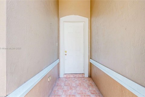Touwnhouse à vendre à Homestead, Floride: 4 chambres, 170.66 m2 № 1946158 - photo 3