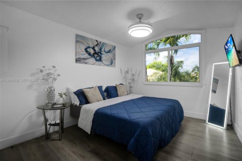 Casa en venta en Pembroke Pines, Florida, 3 dormitorios, 201.78 m2 № 2066632 - foto 16