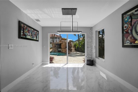 Casa en venta en Pembroke Pines, Florida, 3 dormitorios, 201.78 m2 № 2066632 - foto 26
