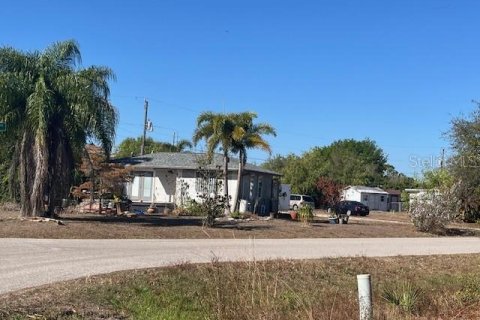 Terreno en venta en Punta Gorda, Florida № 2218936 - foto 14