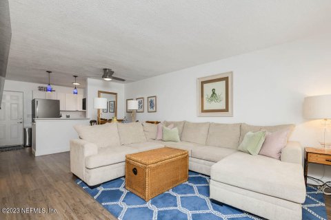 Casa en alquiler en Atlantic Beach, Florida, 2 dormitorios, 94.76 m2 № 859617 - foto 1