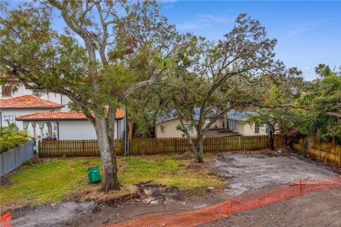Casa en venta en Tampa, Florida, 5 dormitorios, 418.9 m2 № 1573141 - foto 17