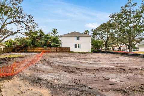 Casa en venta en Tampa, Florida, 5 dormitorios, 418.9 m2 № 1573141 - foto 9