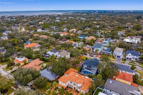 Casa en venta en Tampa, Florida, 5 dormitorios, 418.9 m2 № 1573141 - foto 27