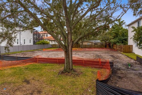 Casa en venta en Tampa, Florida, 5 dormitorios, 418.9 m2 № 1573141 - foto 15