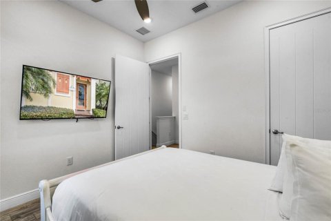 Casa en venta en Kissimmee, Florida, 4 dormitorios, 130.99 m2 № 1614619 - foto 21