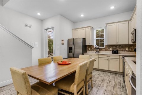 Casa en venta en Kissimmee, Florida, 4 dormitorios, 130.99 m2 № 1614619 - foto 9