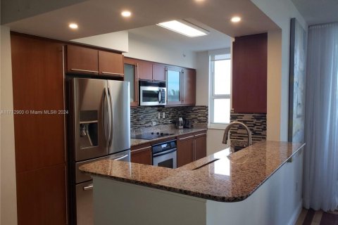 Copropriété à louer à Hallandale Beach, Floride: 3 chambres, 143.07 m2 № 1812166 - photo 20