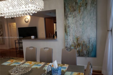 Copropriété à louer à Hallandale Beach, Floride: 3 chambres, 143.07 m2 № 1812166 - photo 17