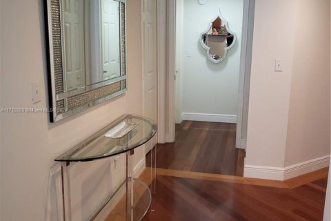 Copropriété à louer à Hallandale Beach, Floride: 3 chambres, 143.07 m2 № 1812166 - photo 14