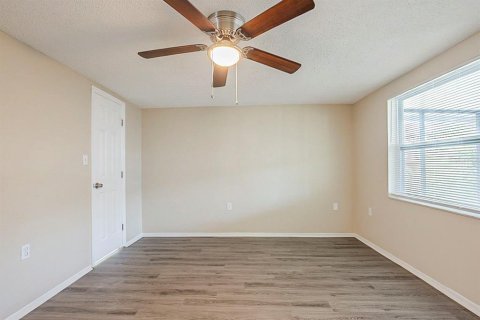 Casa en venta en Port Richey, Florida, 3 dormitorios, 145.39 m2 № 2150750 - foto 18