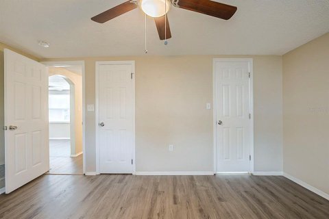 Casa en venta en Port Richey, Florida, 3 dormitorios, 145.39 m2 № 2150750 - foto 21