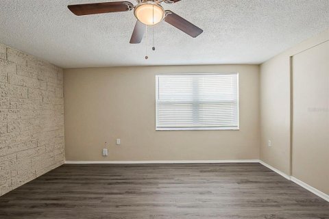 Casa en venta en Port Richey, Florida, 3 dormitorios, 145.39 m2 № 2150750 - foto 27