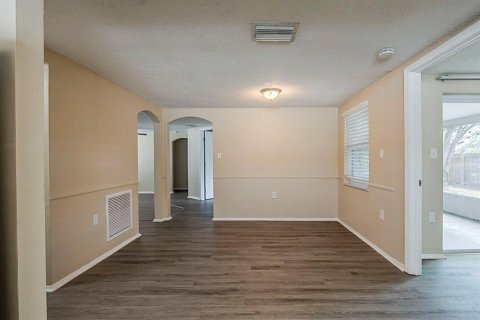Casa en venta en Port Richey, Florida, 3 dormitorios, 145.39 m2 № 2150750 - foto 26