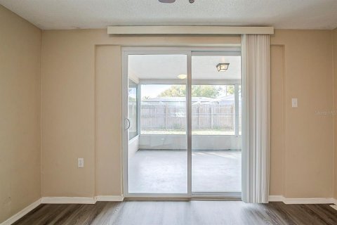 Casa en venta en Port Richey, Florida, 3 dormitorios, 145.39 m2 № 2150750 - foto 22