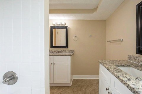 Casa en venta en Port Richey, Florida, 3 dormitorios, 145.39 m2 № 2150750 - foto 17