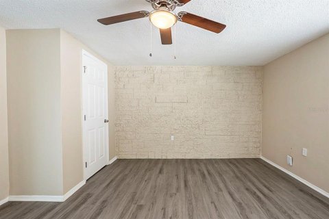 Casa en venta en Port Richey, Florida, 3 dormitorios, 145.39 m2 № 2150750 - foto 28