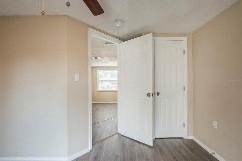 Casa en venta en Port Richey, Florida, 3 dormitorios, 145.39 m2 № 2150750 - foto 24