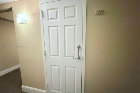 Copropriété à vendre à Hallandale Beach, Floride: 2 chambres, 106.84 m2 № 1978378 - photo 4