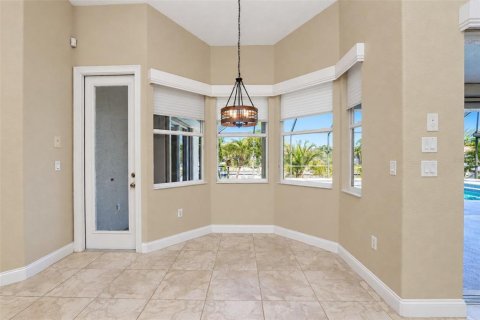 Villa ou maison à vendre à Punta Gorda, Floride: 3 chambres, 217.95 m2 № 2434557 - photo 8