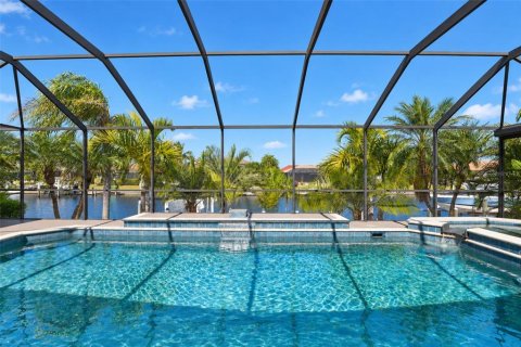 Villa ou maison à vendre à Punta Gorda, Floride: 3 chambres, 217.95 m2 № 2434557 - photo 2