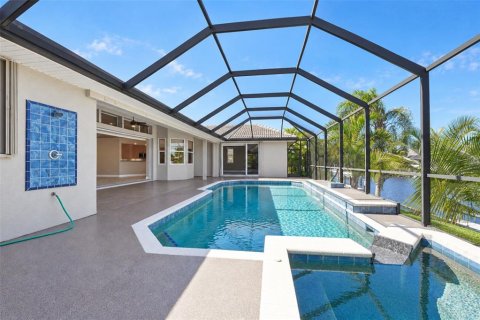 Villa ou maison à vendre à Punta Gorda, Floride: 3 chambres, 217.95 m2 № 2434557 - photo 28