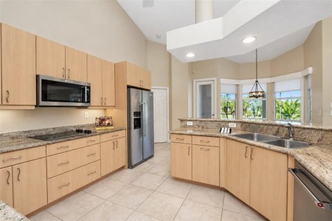 Villa ou maison à vendre à Punta Gorda, Floride: 3 chambres, 217.95 m2 № 2434557 - photo 12