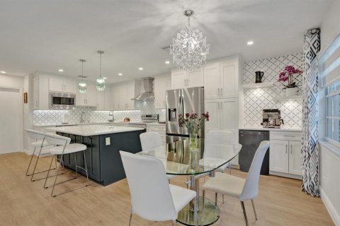 Touwnhouse à vendre à Coral Springs, Floride: 4 chambres, 167.22 m2 № 2240745 - photo 9