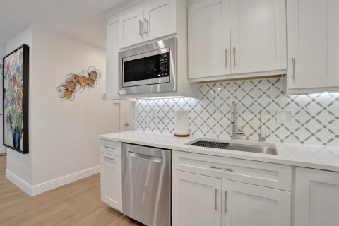 Touwnhouse à vendre à Coral Springs, Floride: 4 chambres, 167.22 m2 № 2240745 - photo 22