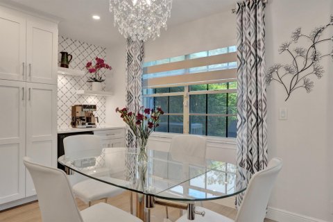 Touwnhouse à vendre à Coral Springs, Floride: 4 chambres, 167.22 m2 № 2240745 - photo 11